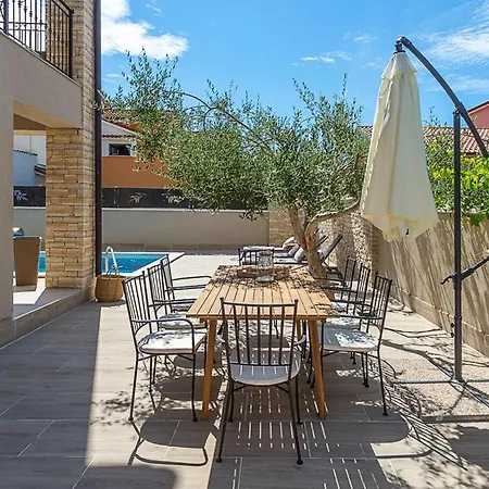 Vittore Apartment *